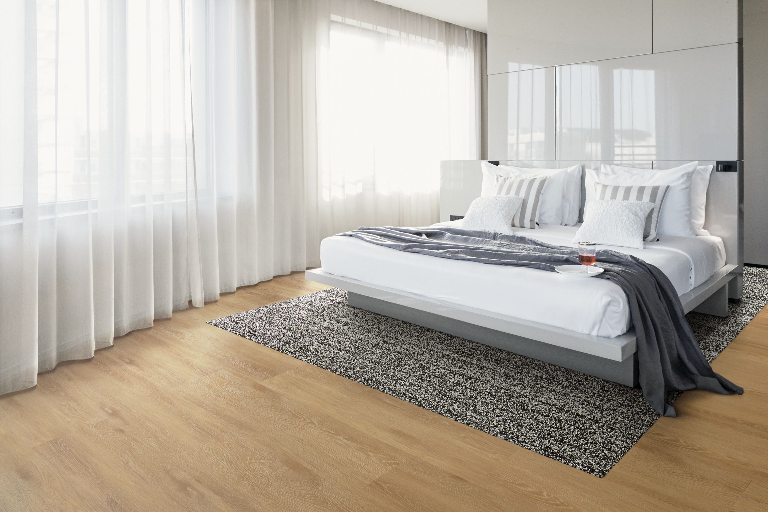 Interface Textured Woodgrains LVT and Overedge carpet tile in hotel suite imagen número 10